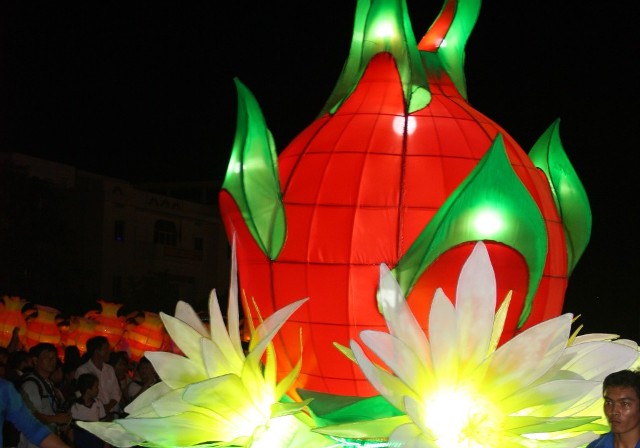 Lễ hội rước đèn Trung thu thành phố Phan Thiết năm 2023