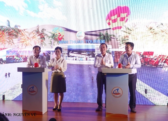 Khai mạc Hội chợ du lịch trực tuyến Bình Thuận năm 2022