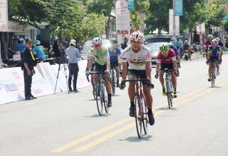 Cua-rơ chủ nhà về nhất giải đua xe đạp Phan Thiết mở rộng 2019