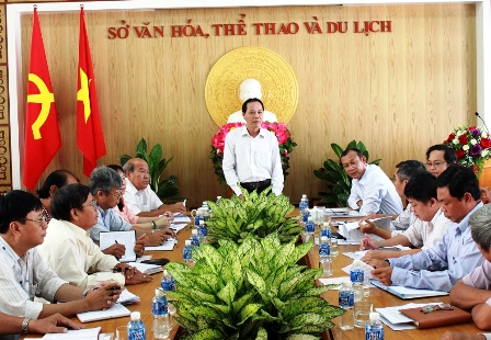 Phó Chủ tịch UBND tỉnh Nguyễn Đức Hòa làm việc với Sở Văn hóa, Thể thao và Du lịch